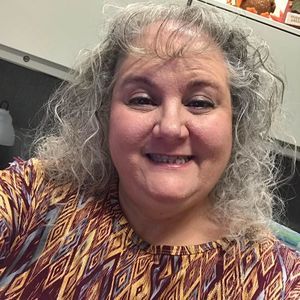 Meet your Posher, Connie